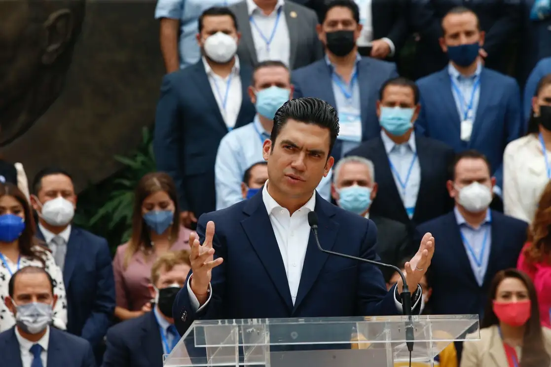 El diputado Jorge Romero durante la reunión plenaria de diputados federales electos de la LXV legislatura, en la sede del PAN en la Ciudad de México, el 29 de julio de 2021. Foto Guillermo Sologuren
