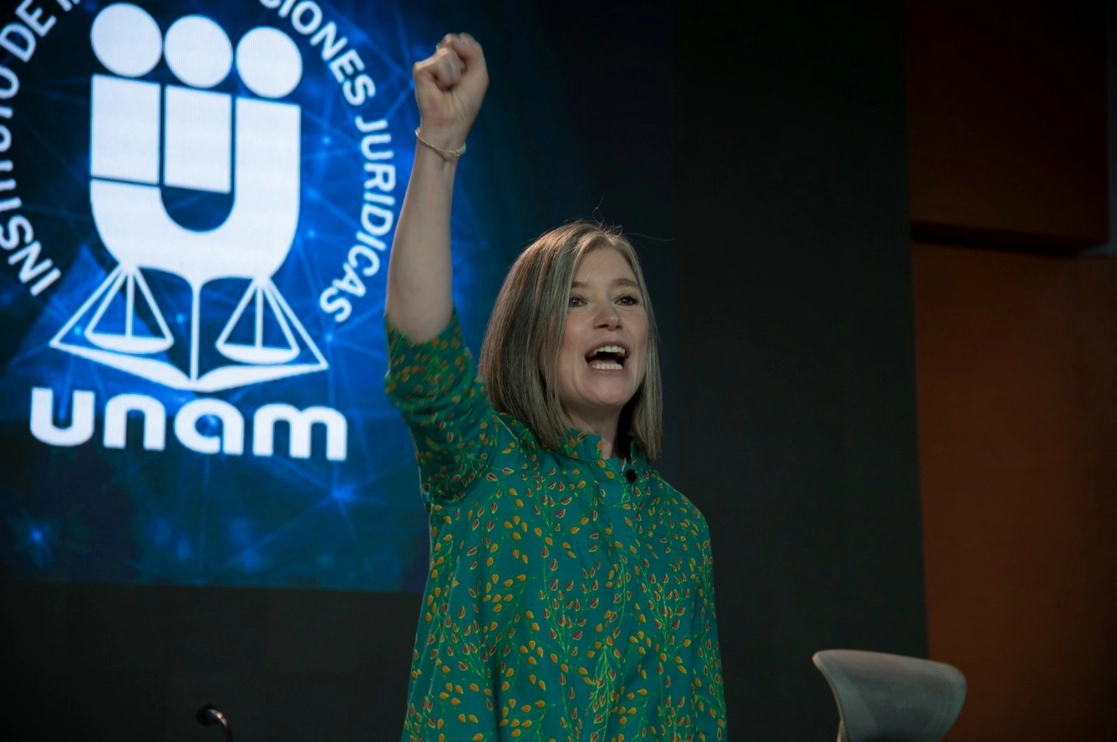 Mónica González Contró fue designada por la Junta de Gobierno de la UNAM como la nueva directora del Instituto de Investigaciones Jurídicas, el 6 de septiembre de 2022. Foto tomada del Facebook de @IIJUNAM