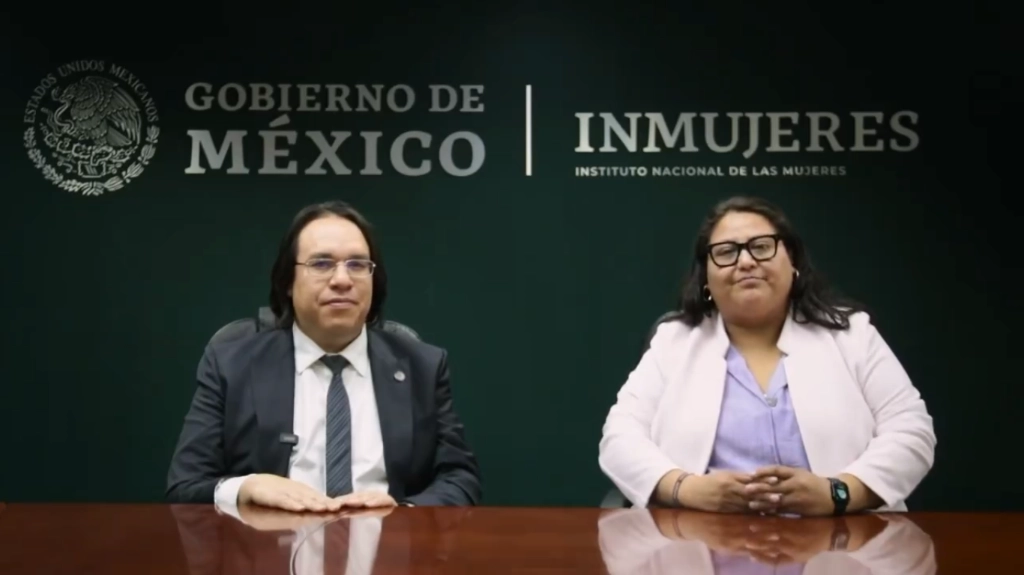 La titular de la Secretaría de las Mujeres, Citlalli Hernández (der) junto con el  el Fiscal de Querétaro, Víctor Antonio Jesús Hernández (izq). Foto tomada de la cuenta de X @CitlaHM