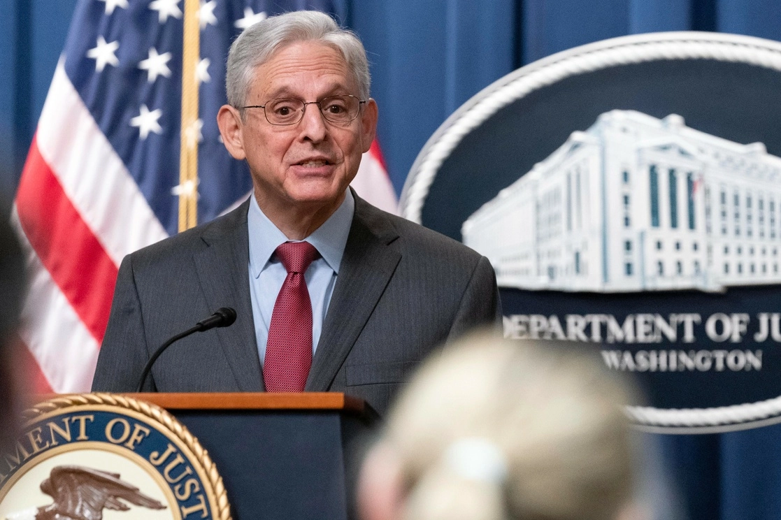El fiscal general Merrick Garland habla durante una conferencia de prensa para anunciar una acción internacional de cumplimiento de ransomware. Foto Ap