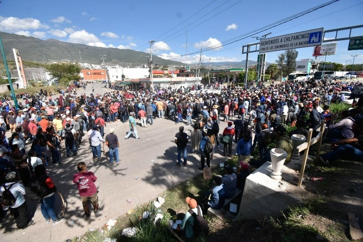 Ayer 11 de julio fueron varias horas de diálogo con la promesa de instalar una mesa de diálogo pobladores del Circuito Azul y la Montaña liberaron a los 13 policías que mantenían secuestrados en Guerrero. Foto Cuartoscuro 