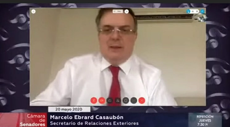 El canciller Ebrard durante su participación con integrantes de la Junta de Coordinación Política del Senado. Imagen tomada de la transmisión de la señal del Congreso a través de YouTube