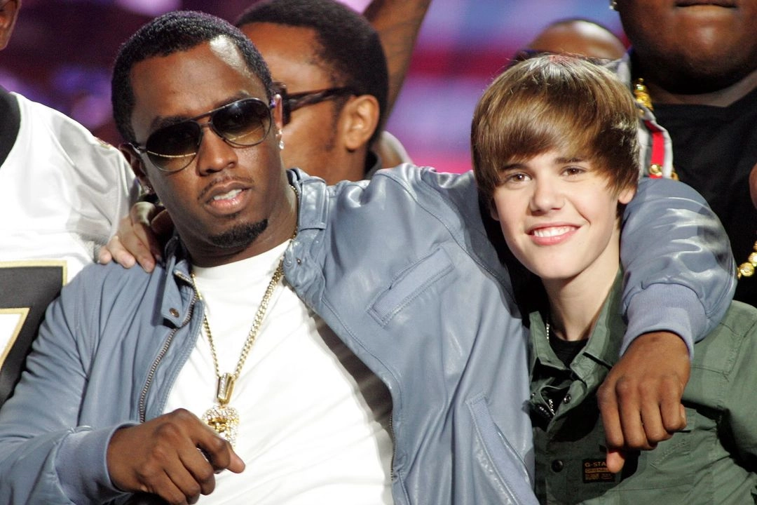La relación entre Sean 'Diddy' Combs y Justin Bieber parece haberse iniciado poco después de que el cantante canadiense firmara con el sello RBMG Records, de Usher y Scooter Braun, en 2008. Foto 