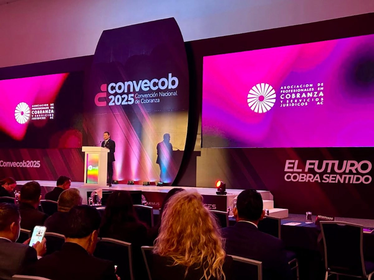 Los despachos de cobranza son empresas que contratadas por intermediarios financieros (bancos, sociedades financieras populares, entre otros) para contactar a personas con deudas y recuperar los recursos de forma extrajudicial. Ante las autoridades, su principal función es negociar con los deudores para llegar a un acuerdo de pago, reestructura o consolidación.

