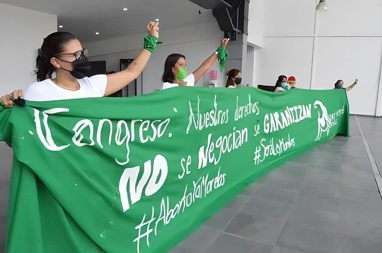 Integrantes de organizaciones feministas, durante una manifestación en defensa de la despenalización del aborto. Foto La Jornada / archivo