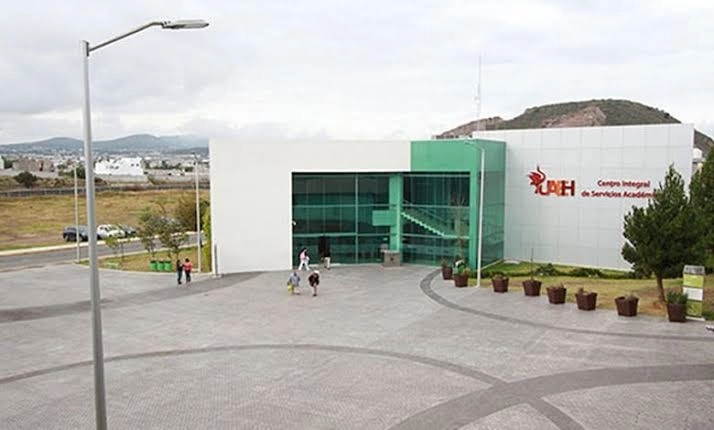 Un maestro de la Universidad Autónoma del Estado de Hidalgo fue despedido, luego de que se comprobó que videogrababa a sus alumnas sin su consentimiento, y además compartía los videos con desconocidos. Foto ‘La Jornada’