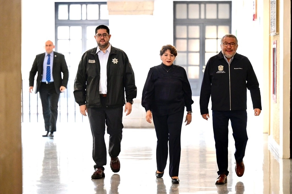 La gobernadora del Estado de Méxioo Delfina Gómez informó sobre los resultados de la Mesa de Coordinación para la Construcción de la Paz. Foto @delfinagomeza