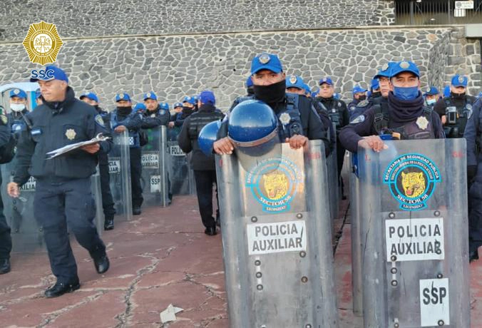 Integrantes de la SSC resguardan el estadio de Ciudad Universitaria, el domingo 5 de febrero de 2023. Foto Secretaría de Seguridad Ciudadana local