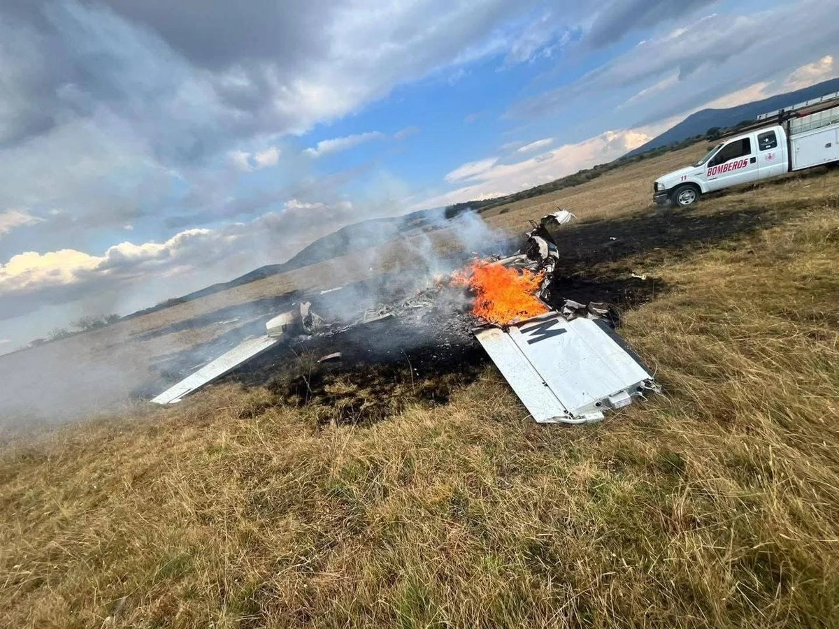 Desploma avioneta. Hay cinco personas heridas. 