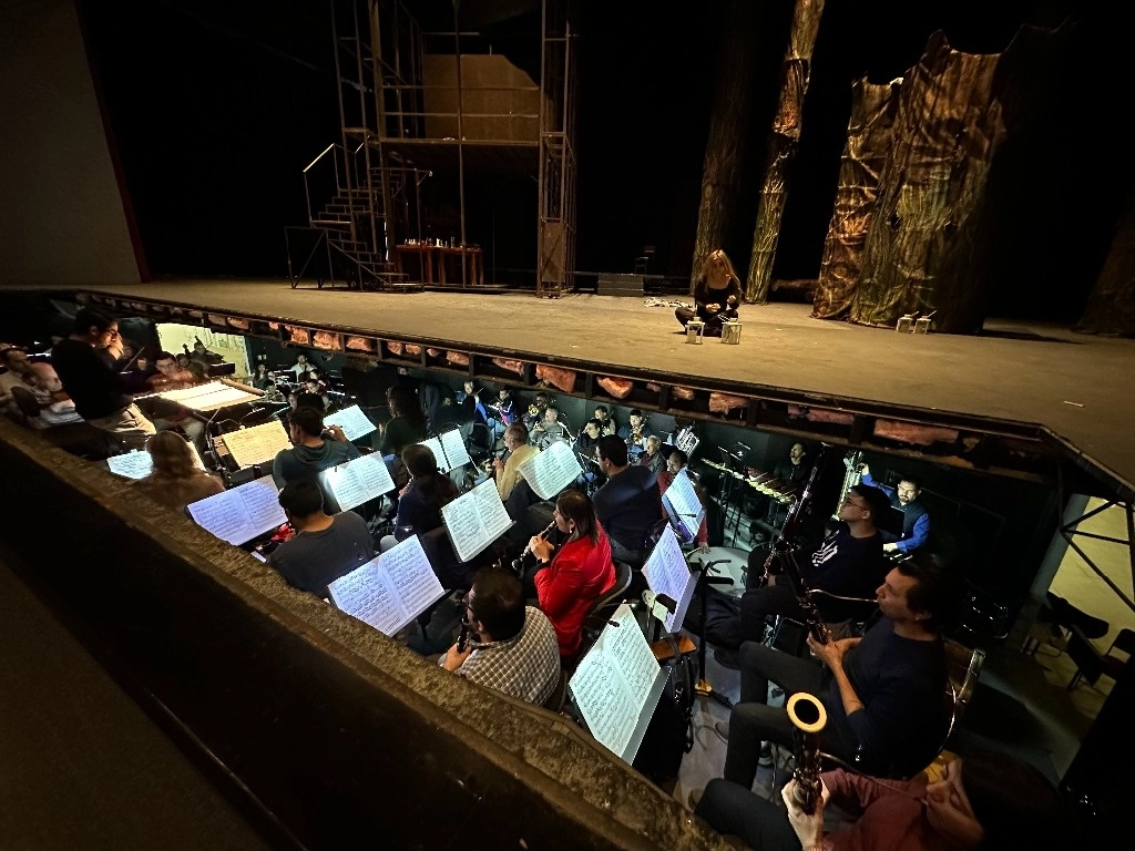 La Orquesta Sinfónica de la Universidad Autónoma de Nuevo León presentará a partir de hoy tres funciones del montaje en Monterrey para clausurar el cuarto Ciclo de Ópera Mexicana del Mexico Opera Studio. Foto cortesía OSUANL 