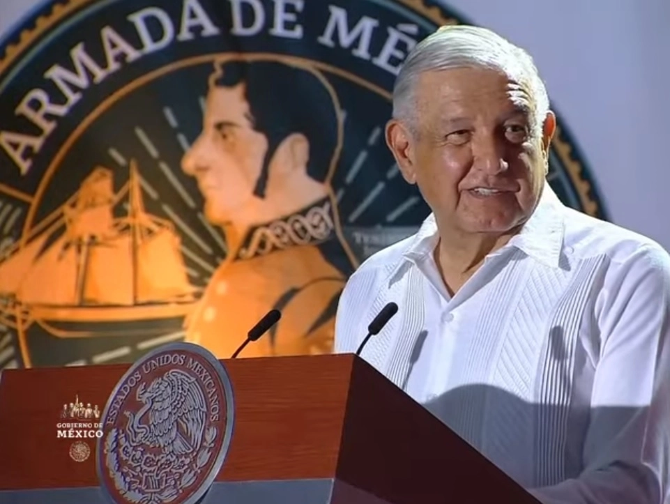 El presidente Andrés Manuel López Obrador durante la conmemoración de los 200 años de la Armada de México. Fotograma tomado del video emitido por el Gobierno de México
