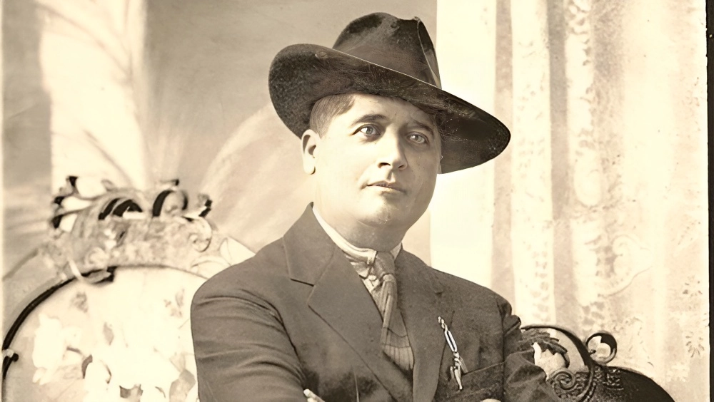 Felipe Carrillo Puerto defendió a los mayas e impulsó el desarrollo en Yucatán en beneficio de la gente humilde y es precursor de la defensa de los derechos de las mujeres, resaltó el mandatario. Foto tomada de 'La Jornada del Campo' / Archivo