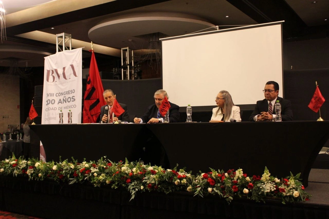 Mesa de trabajo Judicatura y Tecnología, en el congreso de la Barra Mexicana Colegio de Abogados con motivo de sus 100 años. Foto cortesía PJCDMX
