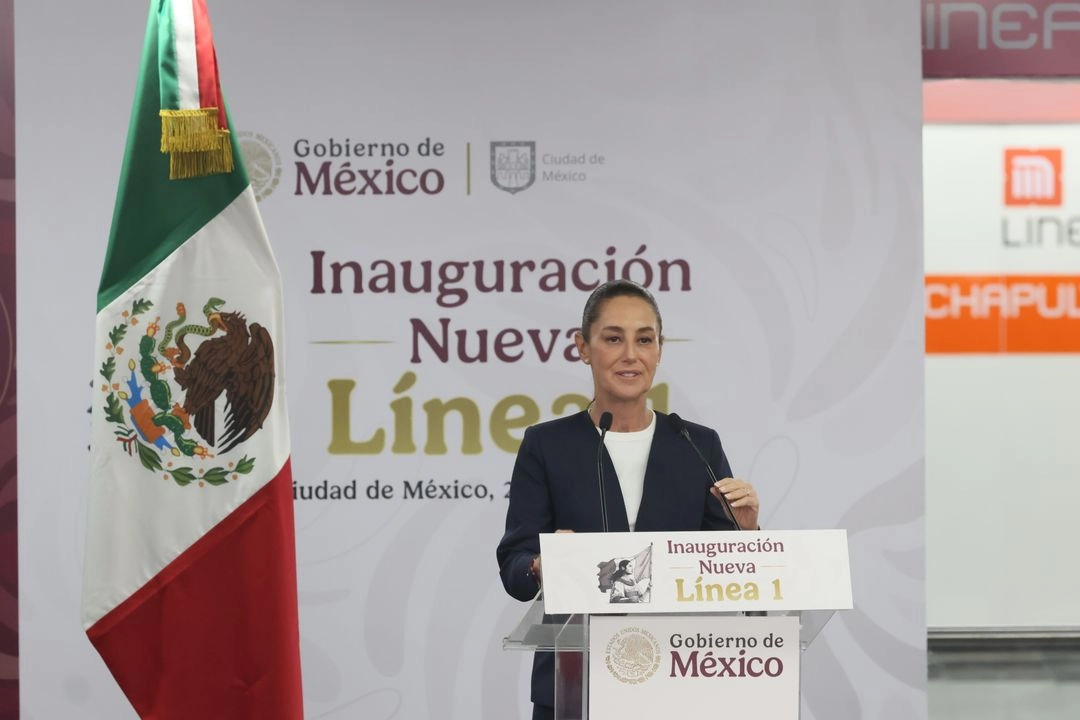 La presidenta Claudia Sheinbaum durante la reapertura de cuatro estaciones más de la remodelada L1 del Metro de CDMX, el 23 de abril de 2025. Foto 