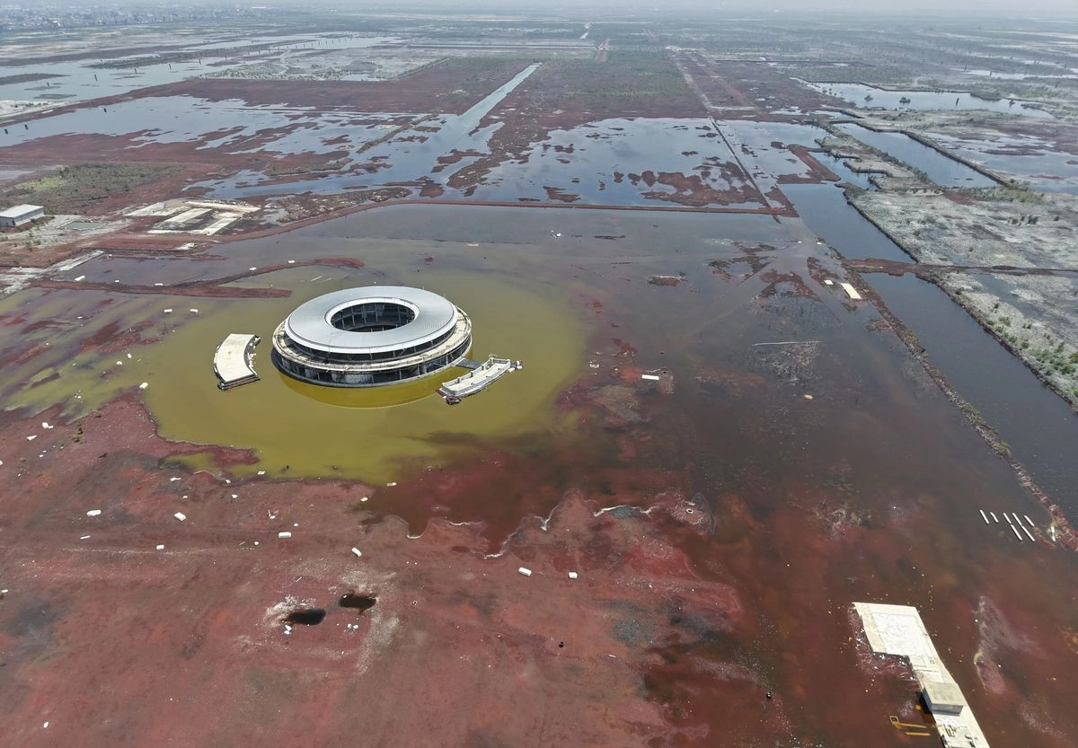  Unas mil 800 hectáreas del parque ya están inundadas.F