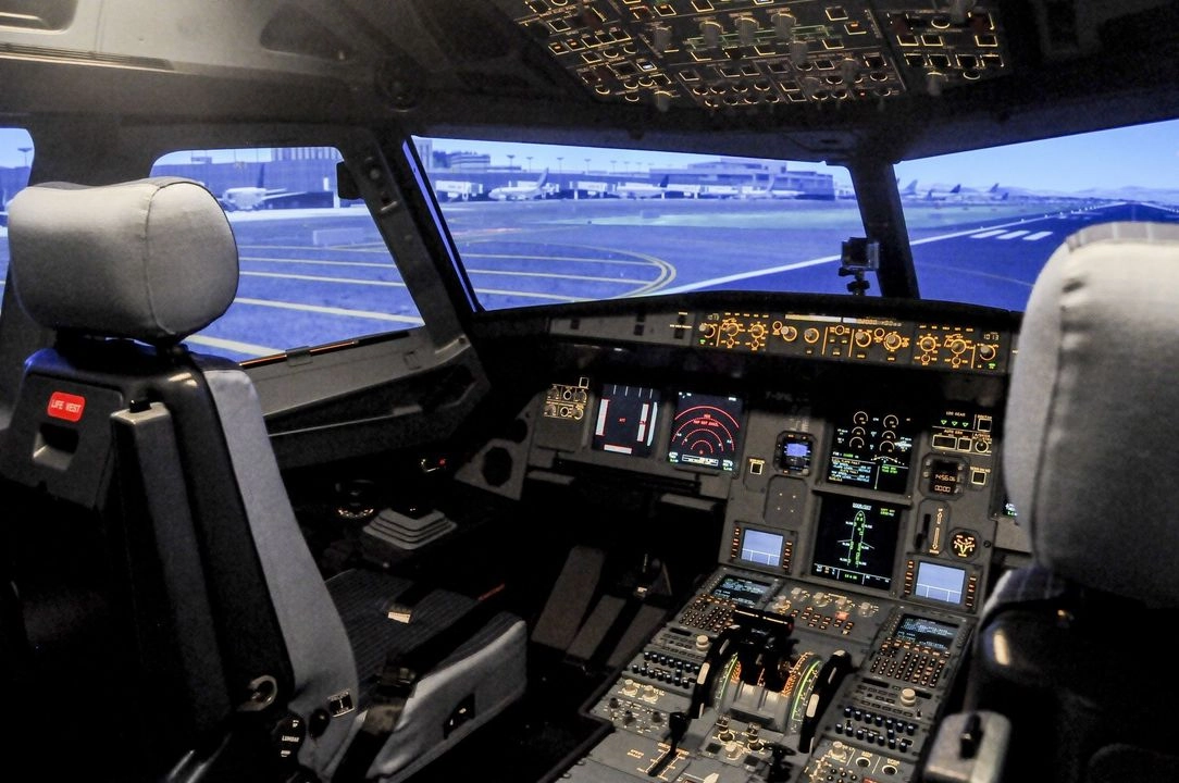 Jesús Antonio Esteva Medina, titular de la SICT,  dijo que la importancia de ASA en la industria aeronáutica es que se ha consolidado como uno de los principales formadores de capital humano certificado internacionalmente.