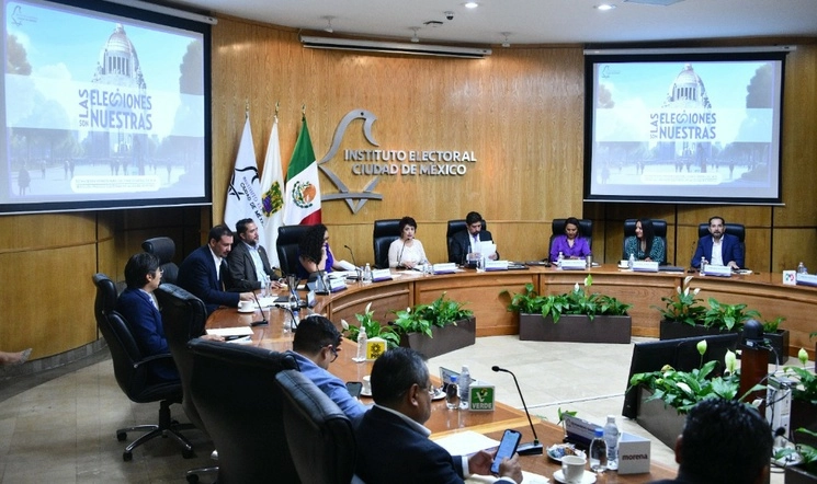 El Instituto Electoral de la Ciudad de México estableció un monto de seis millones 51 mil 900.96 pesos como tope de gastos de precampaña para los aspirantes al gobierno capitalino, la cifra se pondrá a consideración del Consejo General. Foto ‘La Jornada’