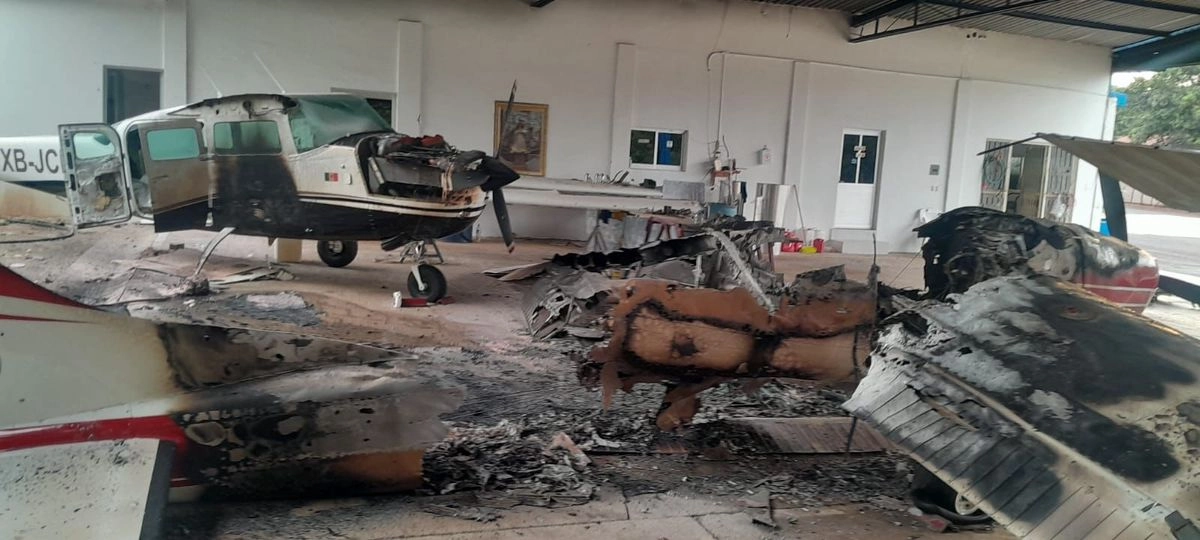 Aeronaves siniestradas tras el ataque. Foto 