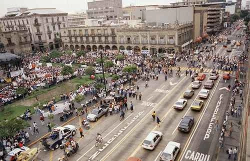 Sólo en la UdeG hay montos por aclarar de 6 mil 147 millones de pesos. En la imagen, protesta de estudiantes de la institución. Foto Arturo Campos Cedillo
