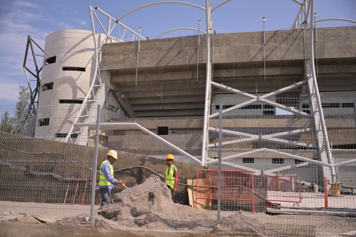 Obras de remodelación en elestadio de futbol Luis Pirata Fuentes, municipio de Boca del Río, Veracruz, en las cuales se detectaron irregularidades por 160 millones de pesos.