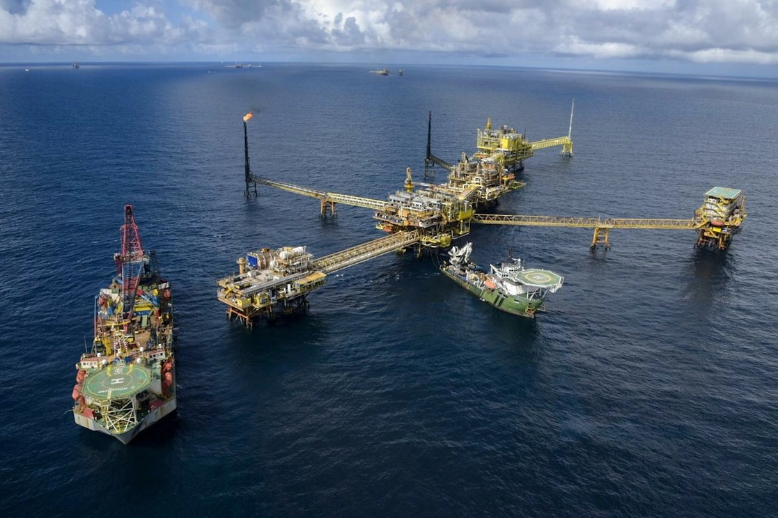 Centro de proceso Ku-A, uno de los más importantes del país, en el campo Ku-Maloob-Zaap, en la Sonda de Campeche. Foto Pemex