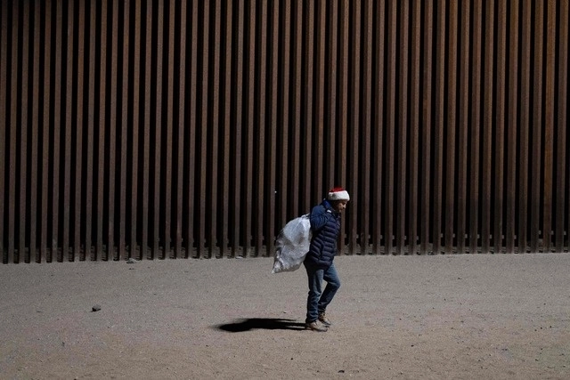 La mayoría de los migrantes detenidos en el la frontera de Estados Unidos y México no tenían antecedentes penales. Foto Afp