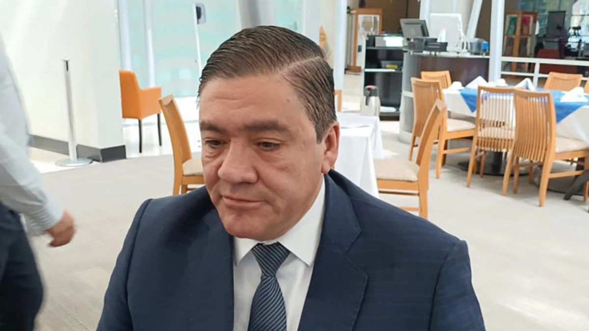 Bajo el expediente del Procedimiento Especial Sancionador TEEG-PES-44/2025 “se declara la existencia de violencia política contra las mujeres en razón de género, atribuida a Jorge Antonio Rodríguez Medrano, y se ordena su inscripción en el registro estatal y nacional de violencia política”, señaló en la sesión del TEEG la presidenta magistrada, Yari Zapata López.