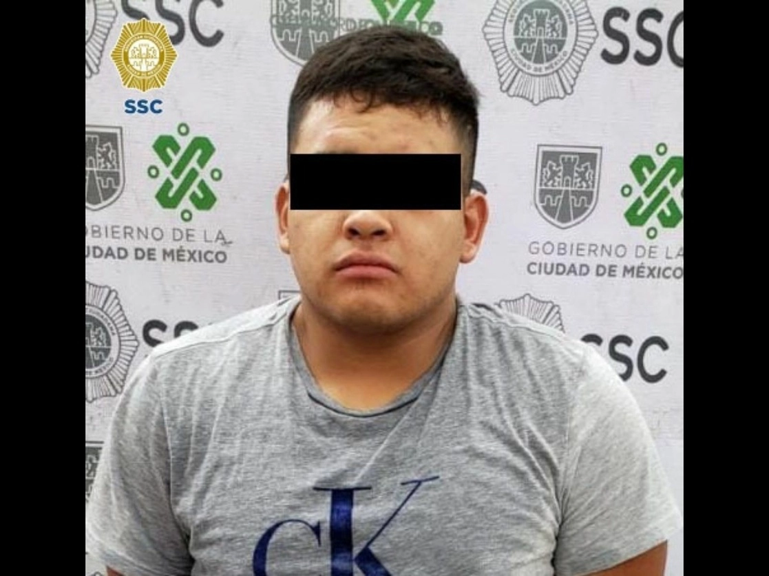 Alejandro "S" alias El Muleta fue puesto a disposición del agente del ministerio público en la Fiscalía Central de Investigación para la Atención del Delito de Narcomenudeo. Foto cortesía SSC