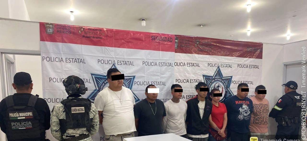 Siete personas fueron detenidas y presentados ante el Ministerio Público por presuntamente haber invadido un domicilio en la colonia Valle de Aragón, en Ecatepec, Edomex. Foto 
