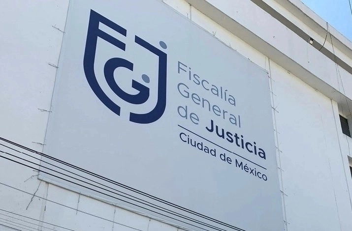 La FGJ CDMX recabó la información necesaria para solicitar una orden de aprehensión en contra del supuesto defraudador, la cual fue ejecutada en la alcaldía Miguel Hidalgo. Foto Alfredo Domínguez /Archivo
