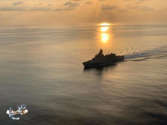 El buque “Go Canopus”, propiedad de la empresa Marinsa, fue detenido el sábado pasado por una patrulla naval de la Secretaría de Marina (Semar), cuando navegaba en inmediaciones de Isla del Carmen, Campeche, debido a que transportaba en sus depósitos más combustible del que declaró a las autoridades portuarias. Foto tomada del Twitter de @SEMAR_mx