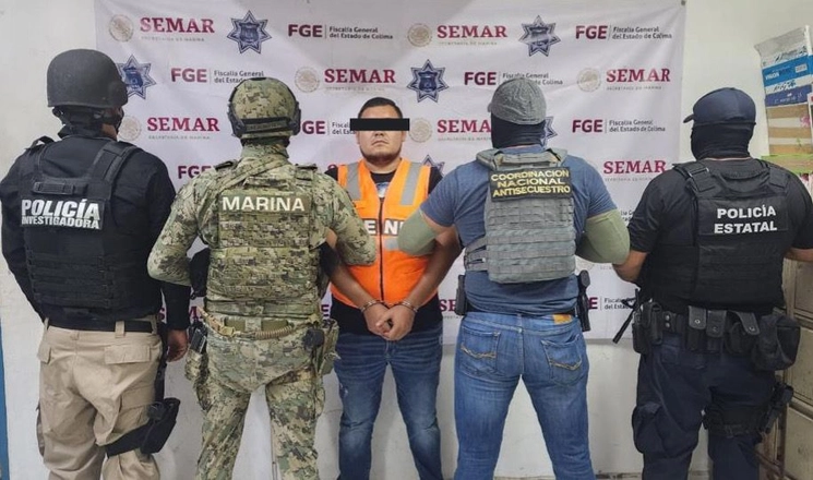 Carlos Miguel “N”, alias 'El Abulón' tras su detención. Foto Semar