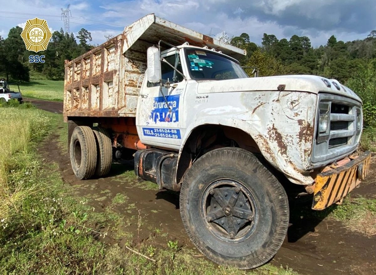 Los detenidos  junto con lo asegurado y el camión de volteo, fueron puestos a disposición del agente de la Fiscalía de Investigación en Delitos Ambientales y en Materia de Protección Urbana (FIDAMPU).