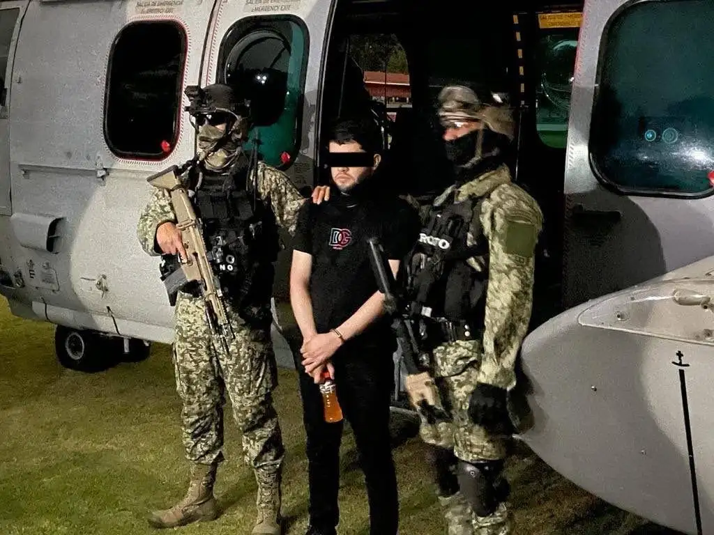 Néstor Isidro García, 'El Nini', arribó a la Ciudad de México pasadas las 19 horas, y trasladado desde el Campo Marte hasta las instalaciones de la Femdo. Foto tomada de X.