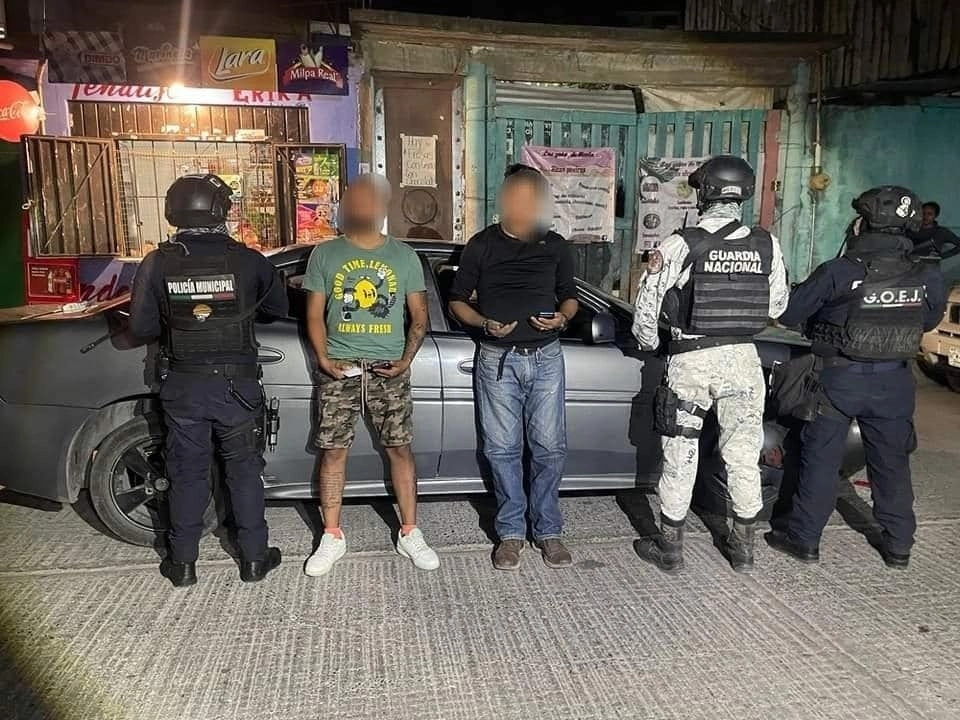 Adrián N ‘El Perro’ fue detenido en la colonia Las Palmas, en Chilpancingo, Guerrero. Foto ‘La Jornada’ 