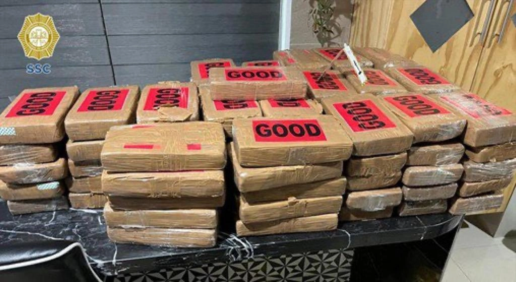 En los operativos fueron confiscados más de 300 kilogramos de cocaína. Imagen tomada de la cuenta de Twitter @OHarfuch
