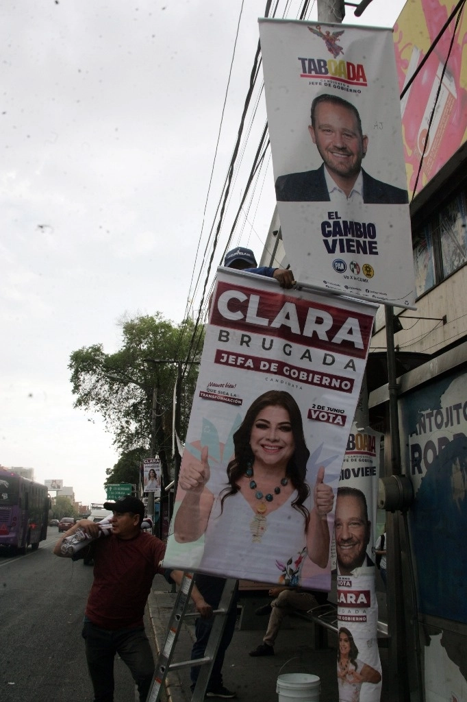 Propaganda electoral en calles de la Ciudad de México. Foto Roberto García Rivas.