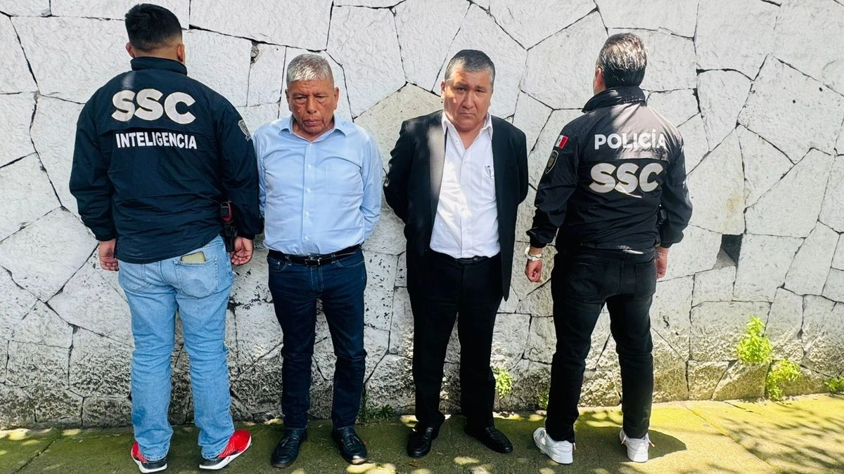 Los detenidos fueron identificados como Jesús Enrique y Rolando Salazar dijeron ser peruanos. 