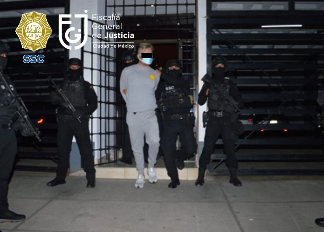 El supuesto médico ofrecía tratamientos estéticos en internet, cuyas sedes establecía en la CDMX y Jalisco. Foto FGJ