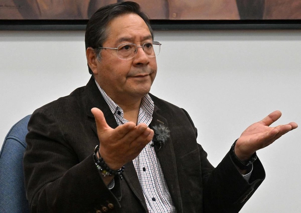 Luis Arce, ex presidente de Bolivia, fue detenido en la capital, La Paz, por elementos de la Fuerza Especial de Lucha Contra el Crimen (Felcc), por presuntos hechos de corrupción durante su gestión. Foto 