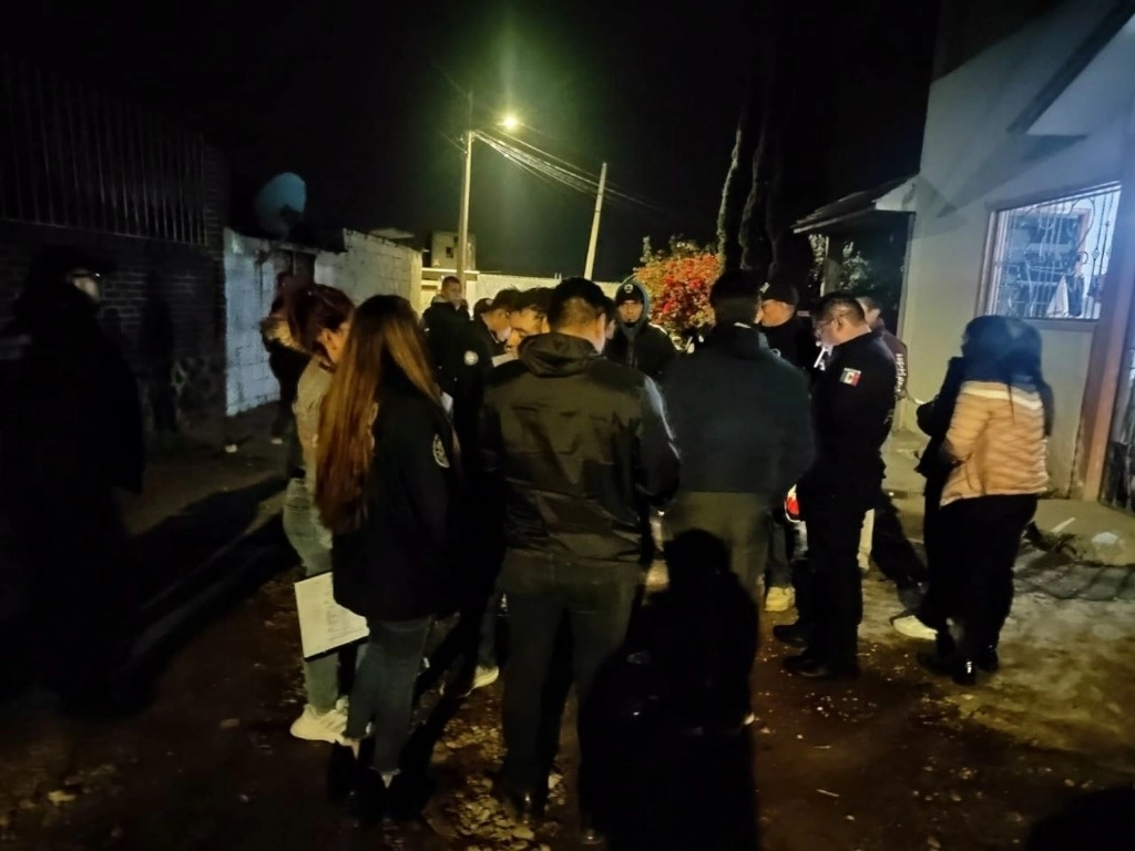 La adolescente arrestada fue puesta a disposición del Juez de Control al interior del Centro de Internamiento Quinta del Bosque a efecto de que resuelva su situación jurídica. Foto cortesía FGJEM