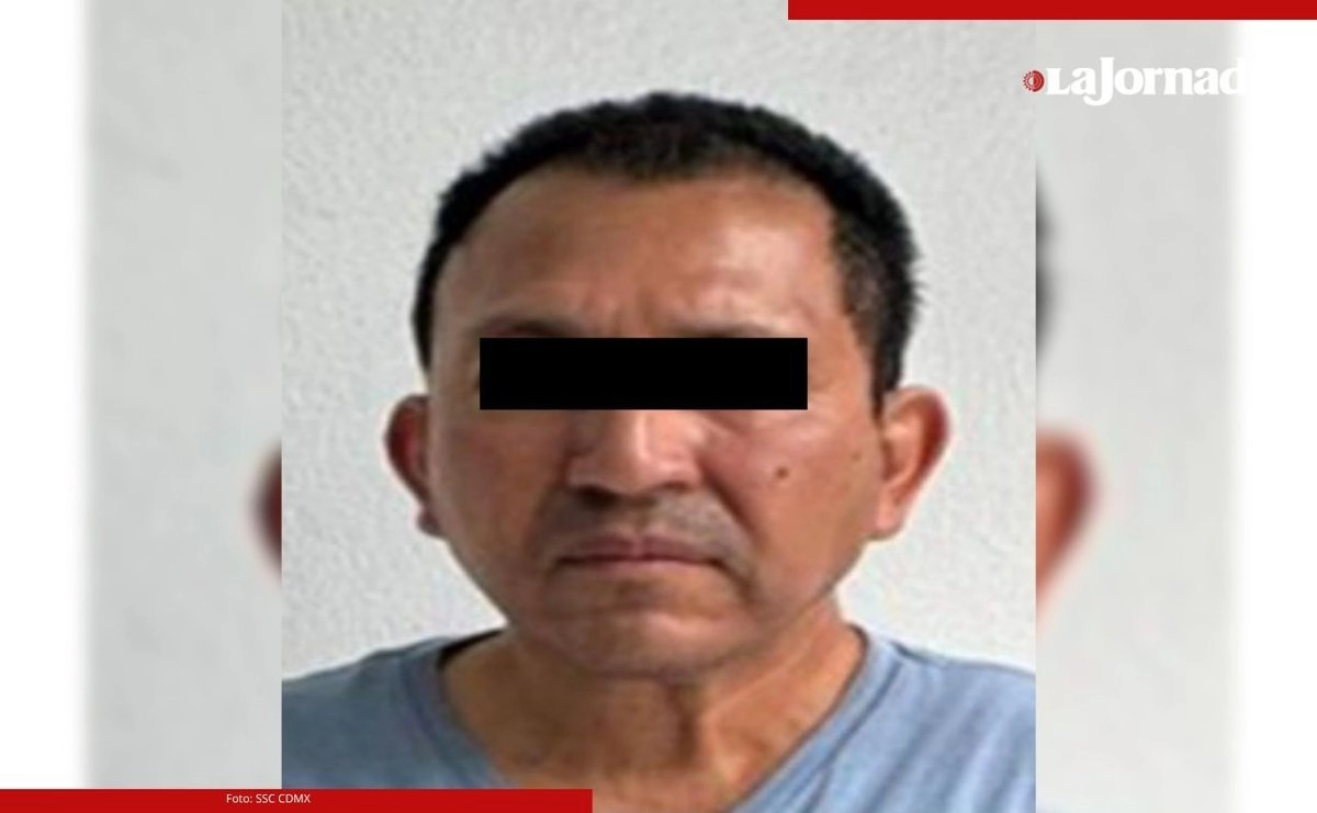 Elementos de la SSC detuvieron a Julio César en calles de la alcaldía Gustavo A.Madero; el sujeto arrestado es señalado de extorsión por medio de la modalidad de montachoques. Foto 