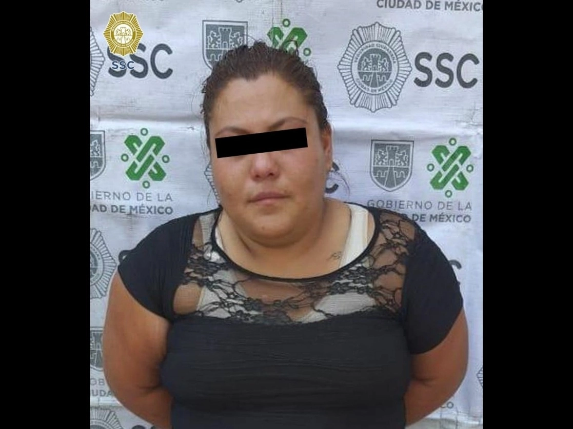 Los oficiales identificaron a Teresa M  en el cruce de las calles Melchor Ocampo y Río Frío al momento de que  intercambiaba una bolsa color negro con las dosis de marihuana. Foto cortesía SSC