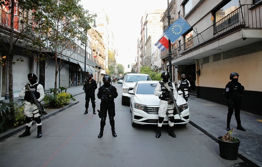 En imagen de archivo, operativo de seguridad en el Centro Histórico. Foto Víctor Camacho