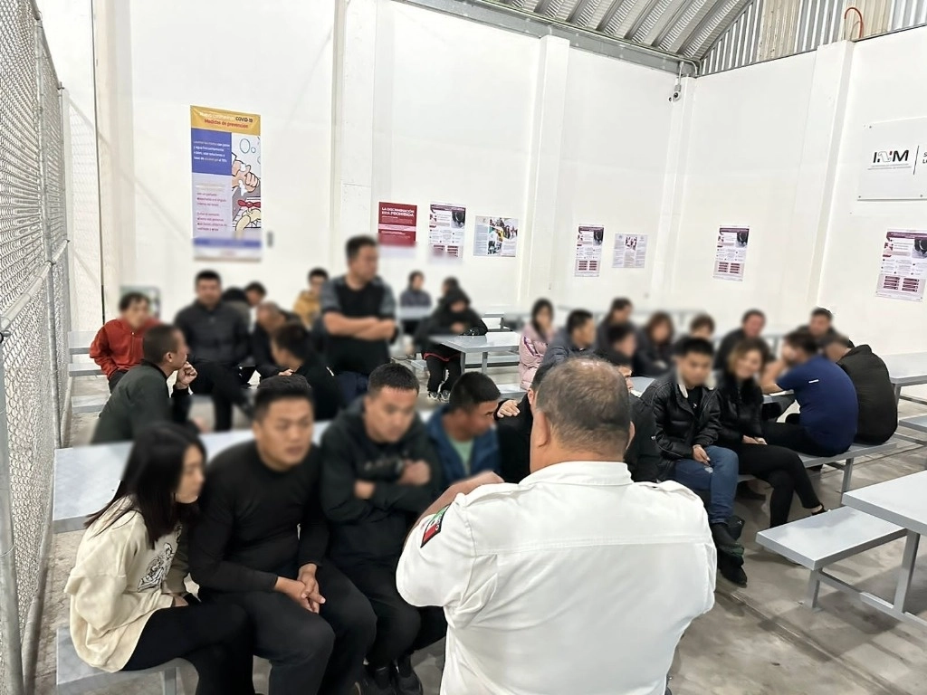 Migrantes de origen chino en resguardo del INM. Foto archivo/ INM