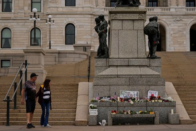 El hombre sospechoso de dispararle a dos legisladores de Minnesota, fue detenido por las autoridades. Foto 
