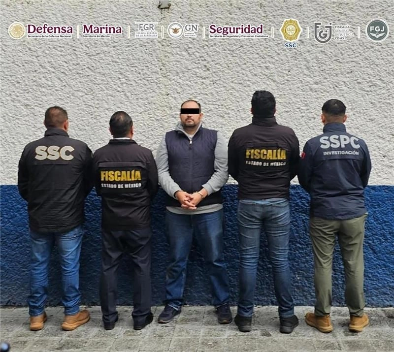Jonathan Ocampo Talavera fue detenido en un operativo conjunto de la SSC, FGJ y autoridades federales, en calles de la colonia San Pedro Xalpa, en la alcaldía Azcapotzalco, CDMX. Foto