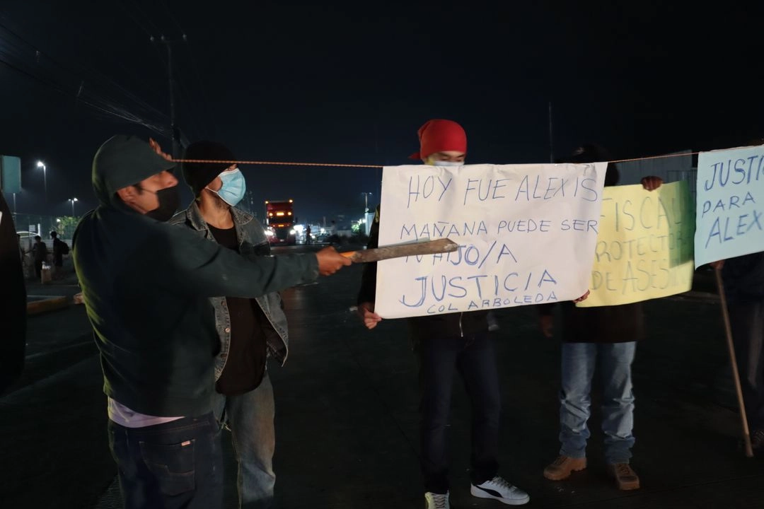 La Fiscalía General del Estado de Veracruz detuvo a tres personas presuntamente implicadas en el asesinato de Alexis Noé, una joven mujer trans reportada como desaparecida el 28 de junio. Foto 