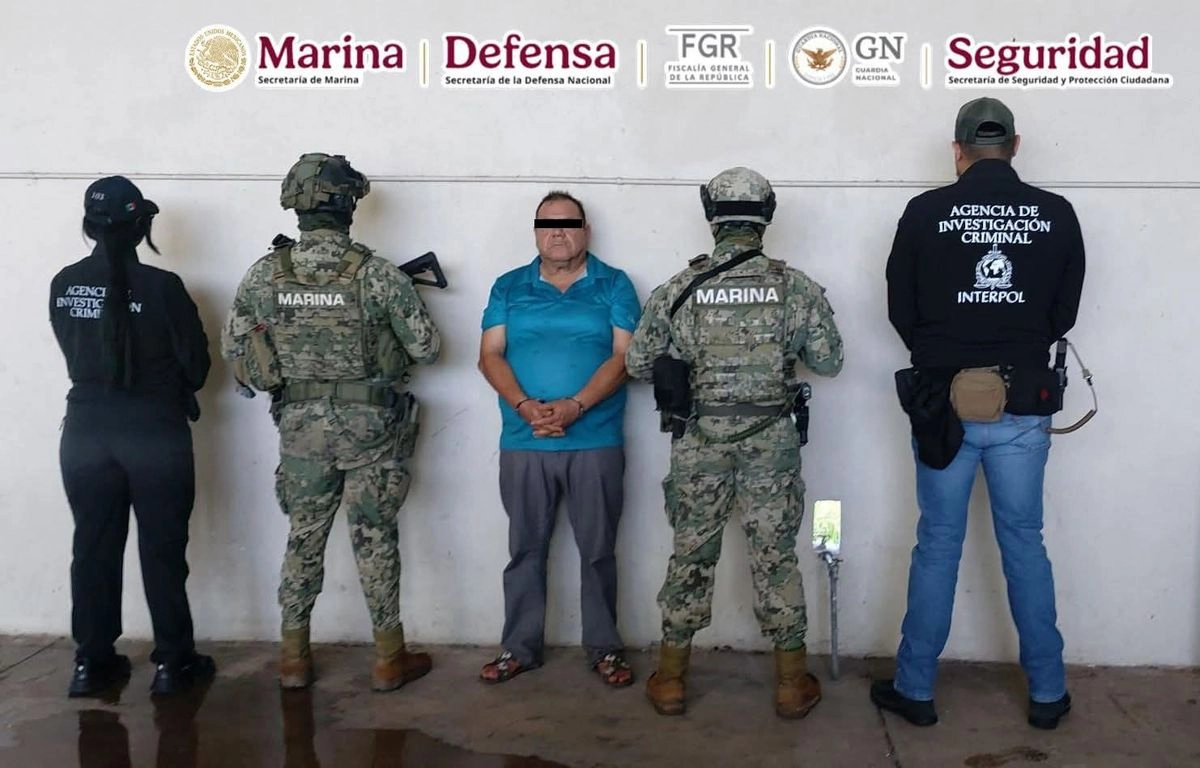 El detenido fue trasladado ante la autoridad correspondiente para continuar con el procedimiento de extradición. Imagen 