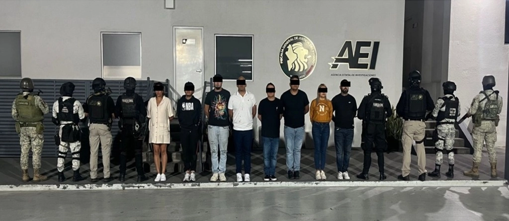 Efectivos de la Guardia Nacional y del Ejército, en coordinación con la Fuerza Civil de Nuevo León, detuvieron a José Enrique ‘El Fantasma’ o ‘El güero huachicol’, jefe de plaza del cártel de Sinaloa en los municipios de Santa Catarina y García. Foto cortesía Sedena
